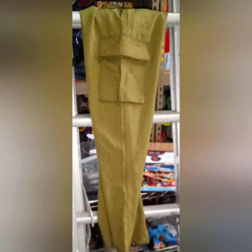 Women's large hunter green skinny leg cargo pants